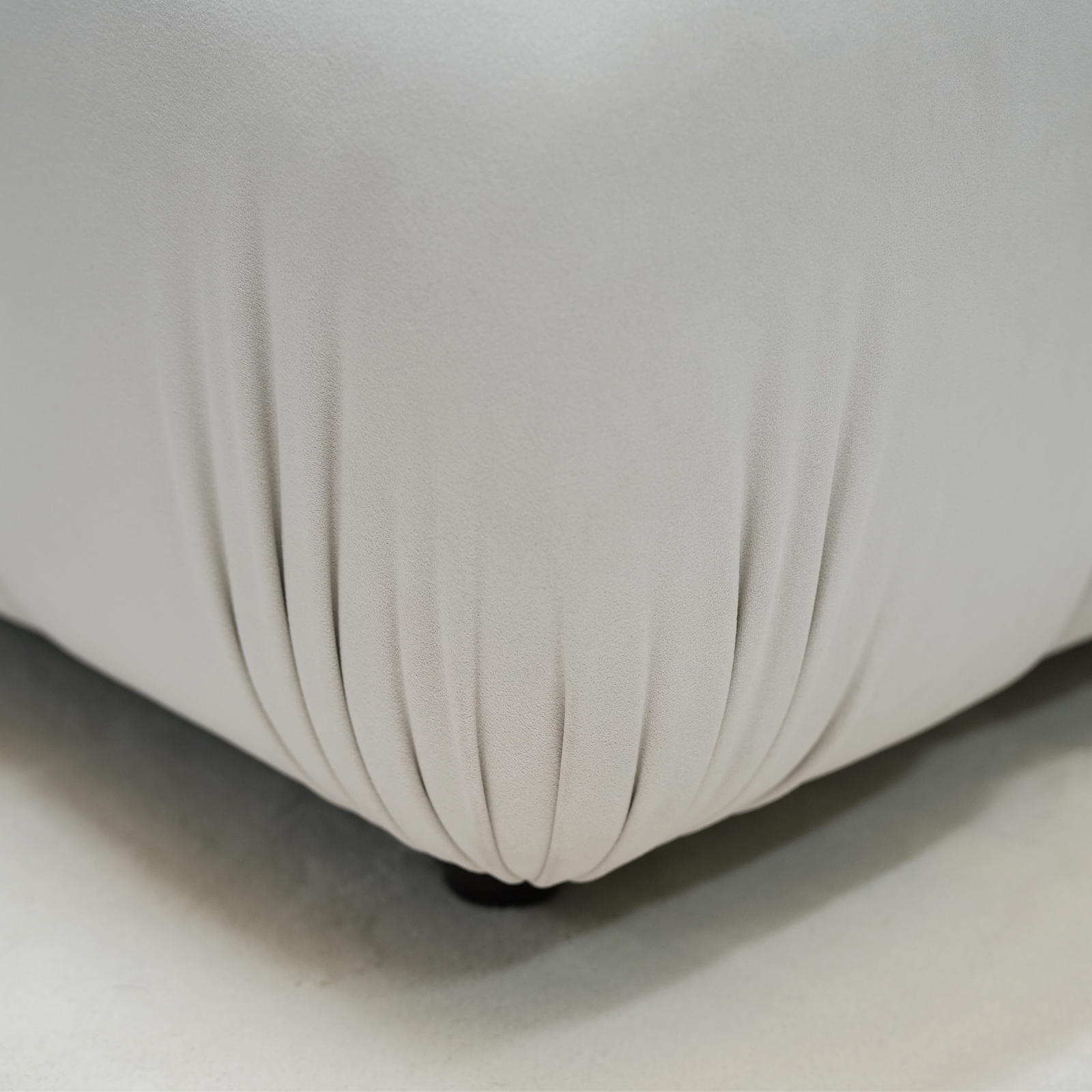 Sofa cloud (4-seater) velvet off-white