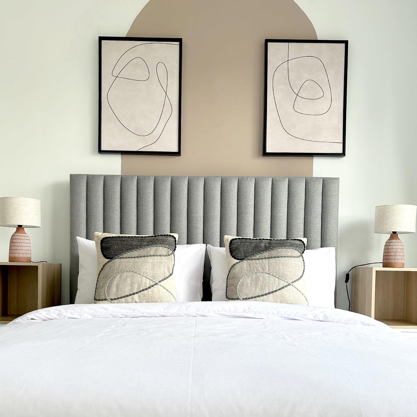 Bed Berlin (queen size) in grey